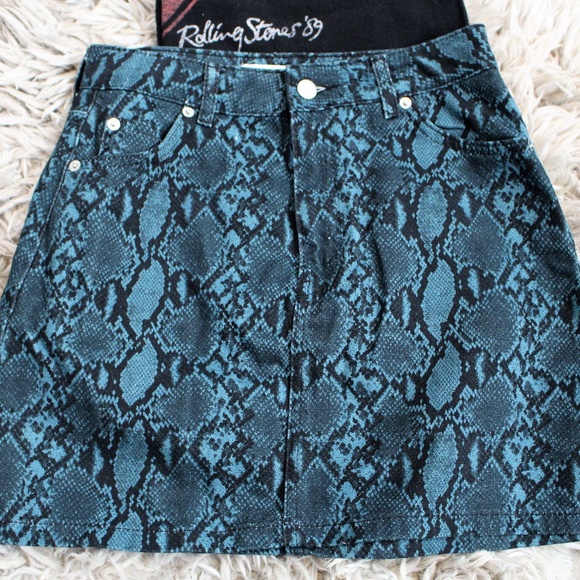 Blue snakeskin skirt Clearance